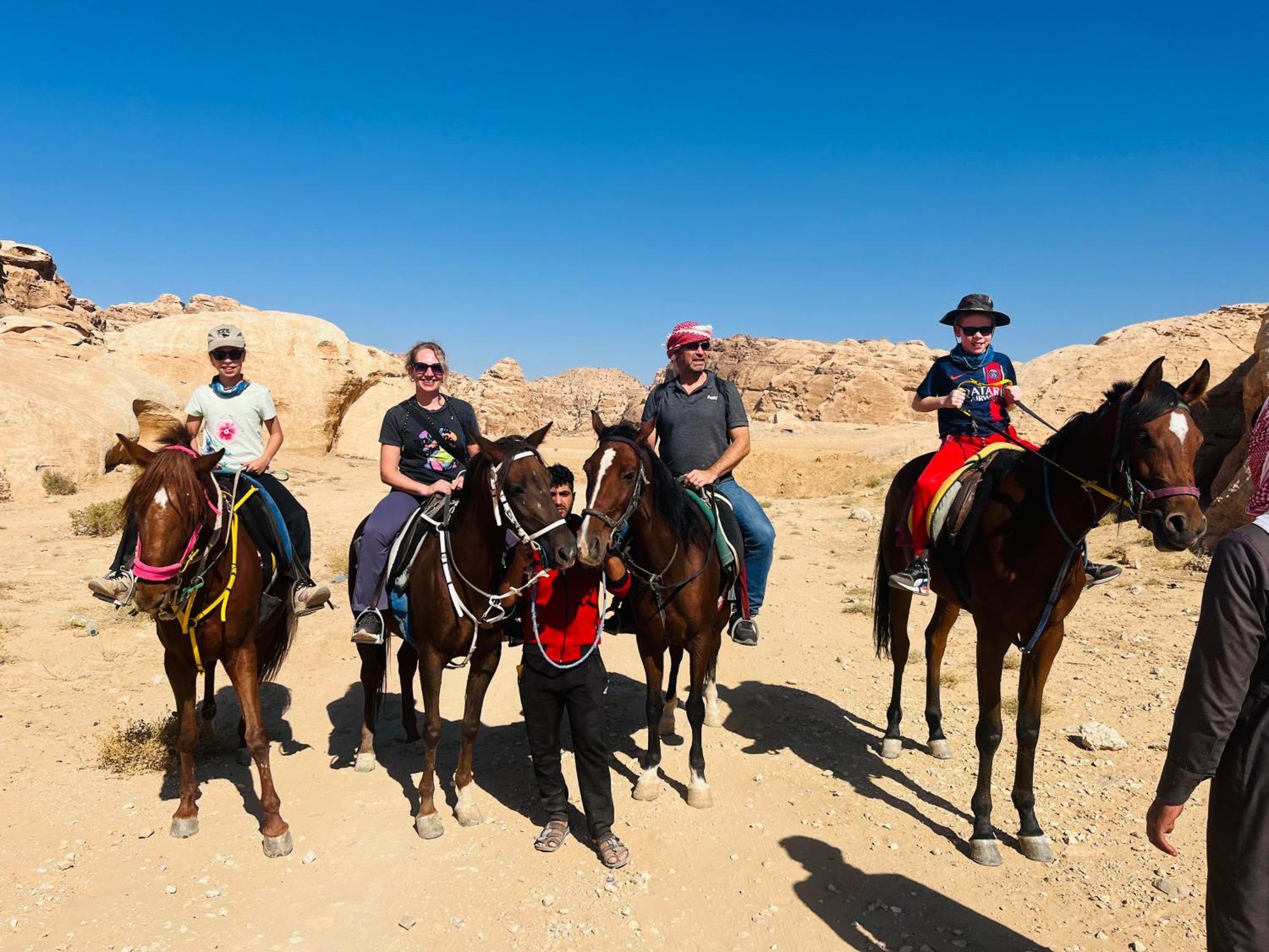 Petra Royal Ranch Bed & Breakfast Wadi Musa Eksteriør bilde